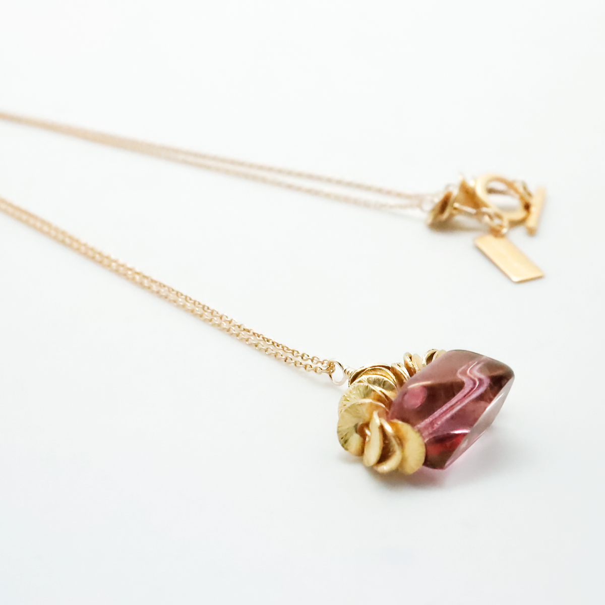 carrie necklace rose