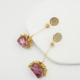 carrie earrings rose