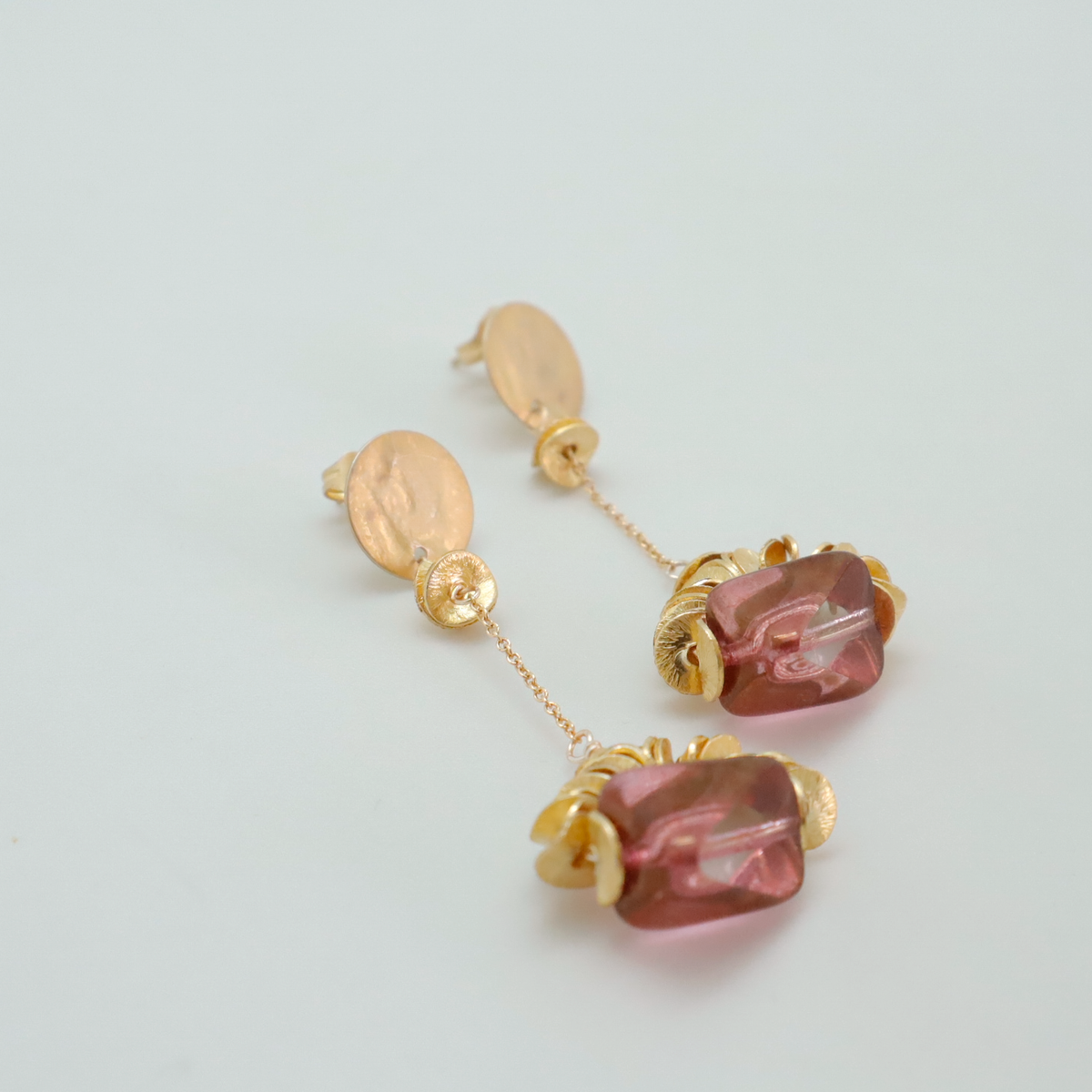 carrie earrings rose