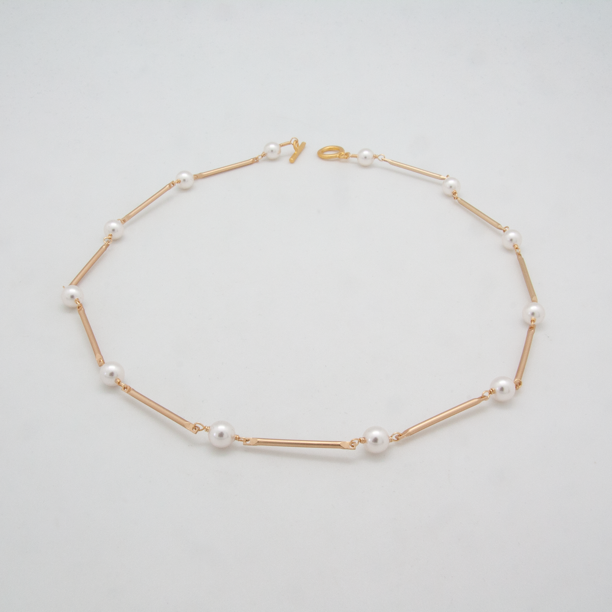 pearl bar necklace white